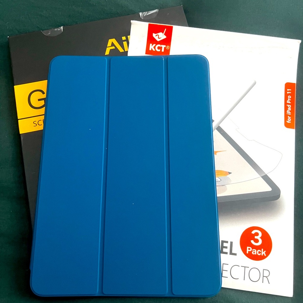 11-Inch 3rd Gen M1 iPad Pro & Accessories